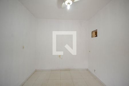 Quarto 1 de casa para alugar com 3 quartos, 240m² em Centro, Nilópolis