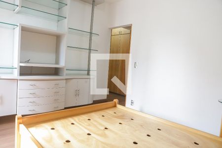 Suíte 1 de apartamento para alugar com 4 quartos, 189m² em Vila Bastos, Santo André