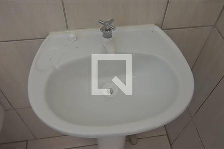 Casa para alugar com 60m², 1 quarto e 1 vaga Casa para alugar com 60m², 1 quarto e 1 vagaBanheiro