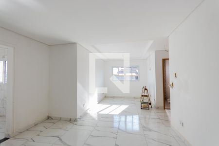 Sala de casa à venda com 2 quartos, 140m² em Jardim Ana Maria, Santo André