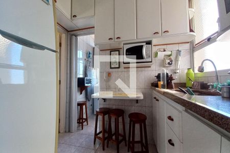 Apartamento à venda com 95m², 3 quartos e 2 vagas Apartamento à venda com 95m², 3 quartos e 2 vagasCozinha