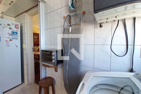 Apartamento à venda com 95m², 3 quartos e 2 vagas Apartamento à venda com 95m², 3 quartos e 2 vagasÁrea de Serviço