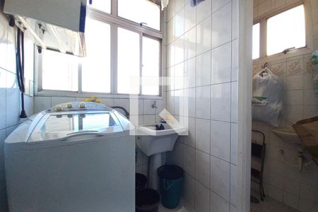 Apartamento à venda com 95m², 3 quartos e 2 vagas Apartamento à venda com 95m², 3 quartos e 2 vagasÁrea de Serviço