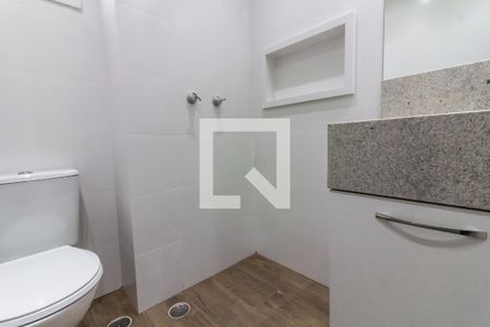 Banheiro de apartamento para alugar com 2 quartos, 70m² em Jaguaré, São Paulo