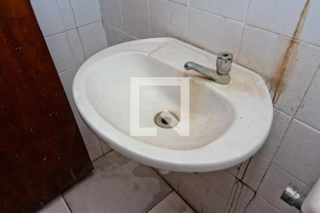 Casa para alugar com 500m², 3 quartos e 1 vaga Casa para alugar com 500m², 3 quartos e 1 vagaBanheiro de Serviço