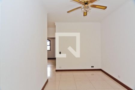 Casa para alugar com 500m², 3 quartos e 1 vaga Casa para alugar com 500m², 3 quartos e 1 vagaCorredor