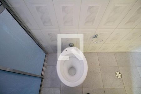 Casa à venda com 100m², 3 quartos e 2 vagas Casa à venda com 100m², 3 quartos e 2 vagasBanheiro da Suíte