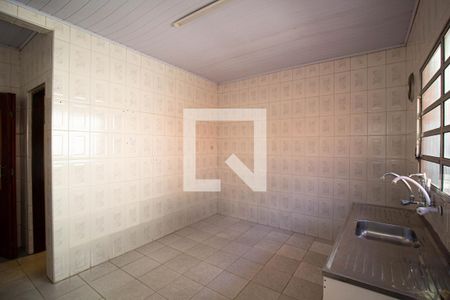 Casa à venda com 100m², 3 quartos e 2 vagas Casa à venda com 100m², 3 quartos e 2 vagasCozinha