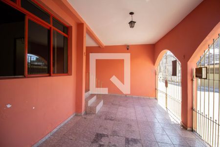 Casa à venda com 100m², 3 quartos e 2 vagas Casa à venda com 100m², 3 quartos e 2 vagasGaragem