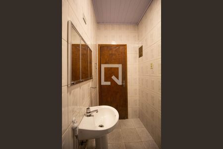 Casa à venda com 100m², 3 quartos e 2 vagas Casa à venda com 100m², 3 quartos e 2 vagasBanheiro 2