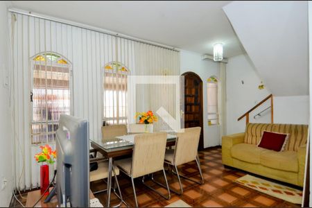 Sala de casa à venda com 3 quartos, 99m² em Vila Galvão, Guarulhos