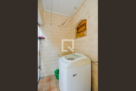 Casa à venda com 99m², 3 quartos e 2 vagasÁrea de Serviço