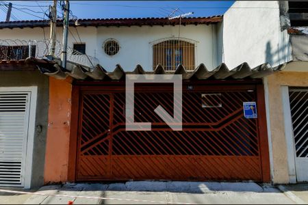 Casa à venda com 99m², 3 quartos e 2 vagasFachada