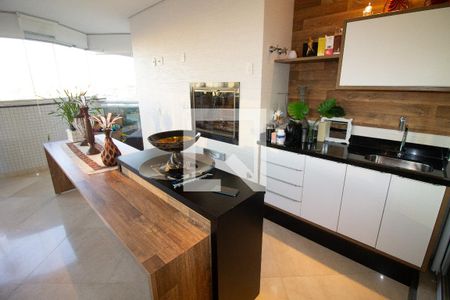 Apartamento à venda com 200m², 3 quartos e 4 vagasVaranda gourmet