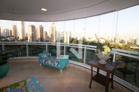 Apartamento à venda com 200m², 3 quartos e 4 vagasVaranda gourmet