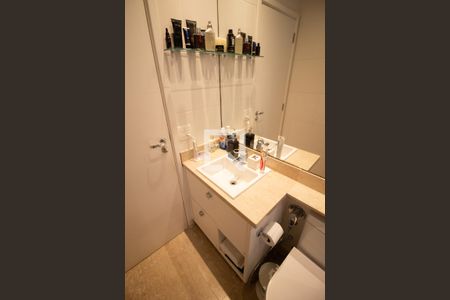 Apartamento à venda com 200m², 3 quartos e 4 vagasBanheiro da Suíte 1