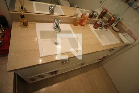 Apartamento à venda com 200m², 3 quartos e 4 vagasBanheiro da Suíte 3