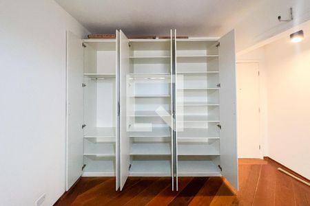 Sala de apartamento para alugar com 1 quarto, 52m² em Vila Nova Conceição, São Paulo