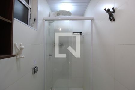 Banheiro da Suíte de apartamento para alugar com 1 quarto, 52m² em Vila Nova Conceição, São Paulo