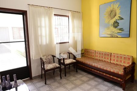 Sala de casa de condomínio para alugar com 1 quarto, 60m² em Maracanã, Praia Grande