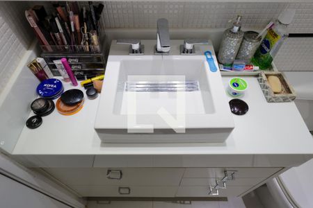 Apartamento à venda com 106m², 3 quartos e 2 vagasBanheiro da Suíte 1