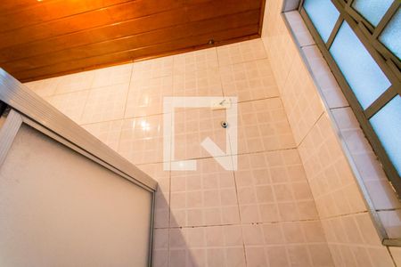 Casa à venda com 140m², 2 quartos e 2 vagasBanheiro