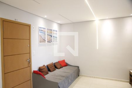 Sala de apartamento para alugar com 1 quarto, 42m² em Maracanã, Praia Grande