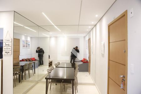 Sala de apartamento para alugar com 1 quarto, 42m² em Maracanã, Praia Grande