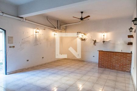 Casa para alugar com 330m², 4 quartos e 3 vagasSalão