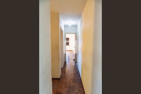 Casa para alugar com 330m², 4 quartos e 3 vagasCorredor