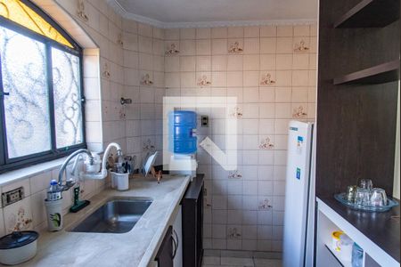 Casa para alugar com 330m², 4 quartos e 3 vagasCozinha