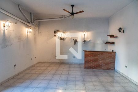 Casa para alugar com 330m², 4 quartos e 3 vagasSalão