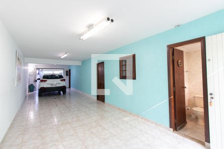 Casa à venda com 200m², 3 quartos e 4 vagas Casa à venda com 200m², 3 quartos e 4 vagasGaragem
