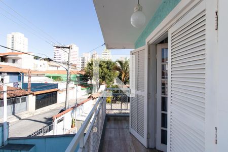 Casa à venda com 200m², 3 quartos e 4 vagas Casa à venda com 200m², 3 quartos e 4 vagasSacada
