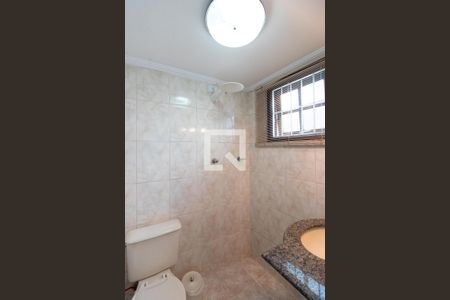 Casa à venda com 200m², 3 quartos e 4 vagas Casa à venda com 200m², 3 quartos e 4 vagasBanheiro Garagem