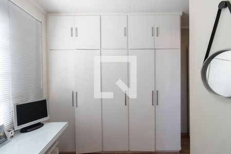 Casa à venda com 200m², 3 quartos e 4 vagas Casa à venda com 200m², 3 quartos e 4 vagasQuarto 3