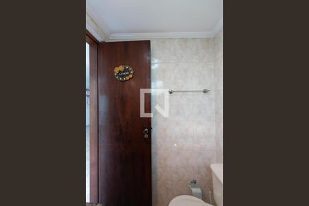 Casa à venda com 200m², 3 quartos e 4 vagas Casa à venda com 200m², 3 quartos e 4 vagasBanheiro Garagem