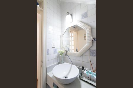 Lavabo de casa à venda com 3 quartos, 200m² em Vila Mazzei, São Paulo