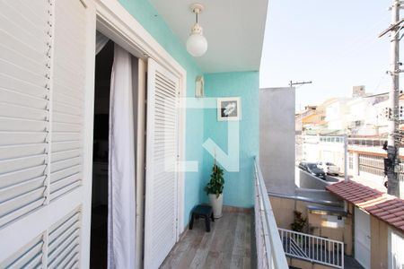 Casa à venda com 200m², 3 quartos e 4 vagas Casa à venda com 200m², 3 quartos e 4 vagasSacada