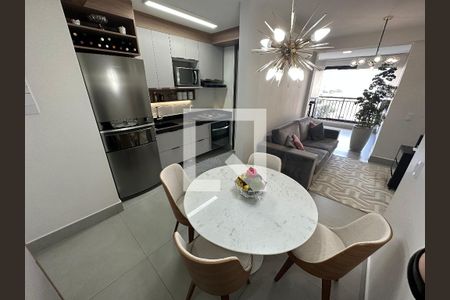 Sala/Cozinha de apartamento para alugar com 2 quartos, 68m² em Barra Funda, São Paulo