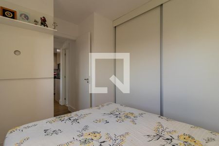 Quarto 1 de apartamento para alugar com 2 quartos, 40m² em Parque Munhoz, São Paulo