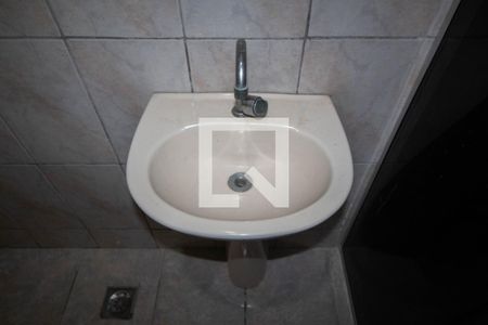 Casa à venda com 92m², 2 quartos e 1 vaga Casa à venda com 92m², 2 quartos e 1 vagaBanheiro da Suíte