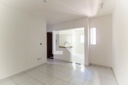 Sala de apartamento para alugar com 2 quartos, 49m² em Vila Miranda, Itaquaquecetuba