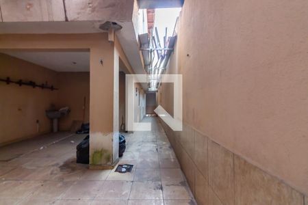 Casa à venda com 314m², 3 quartos e 2 vagas Casa à venda com 314m², 3 quartos e 2 vagasQuintal