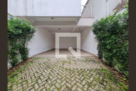 Casa à venda com 261m², 3 quartos e 4 vagasÁrea comum