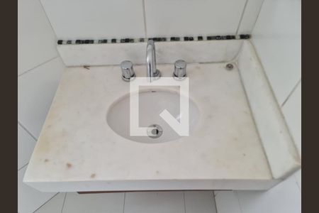 Casa à venda com 261m², 3 quartos e 4 vagasBanheiro da Suíte 1