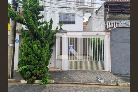 Casa à venda com 261m², 3 quartos e 4 vagasFachada