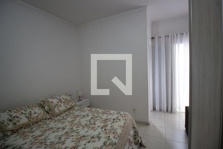 Suíte de casa à venda com 3 quartos, 104m² em Vila Emir, São Paulo