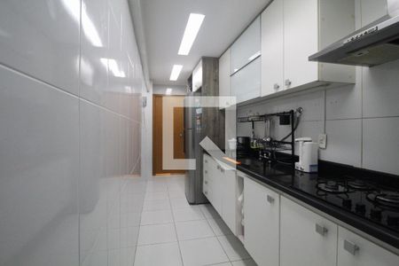 Apartamento à venda com 94m², 2 quartos e 2 vagasCozinha 