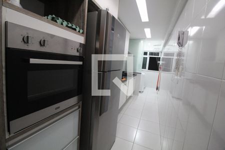Apartamento à venda com 94m², 2 quartos e 2 vagasCozinha 